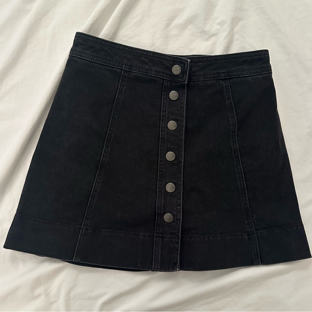 Black denim Madewell mini skirt - size 2 - like new!